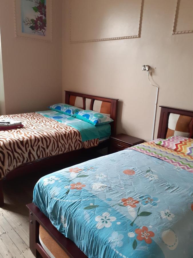 Hostal Mediodia Vandrehjem Quito Eksteriør billede